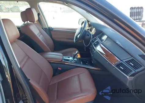 2012 BMW X5 xDrive35D z USA, uszkodzony, nr VIN 5UXZW0C52C0B89494